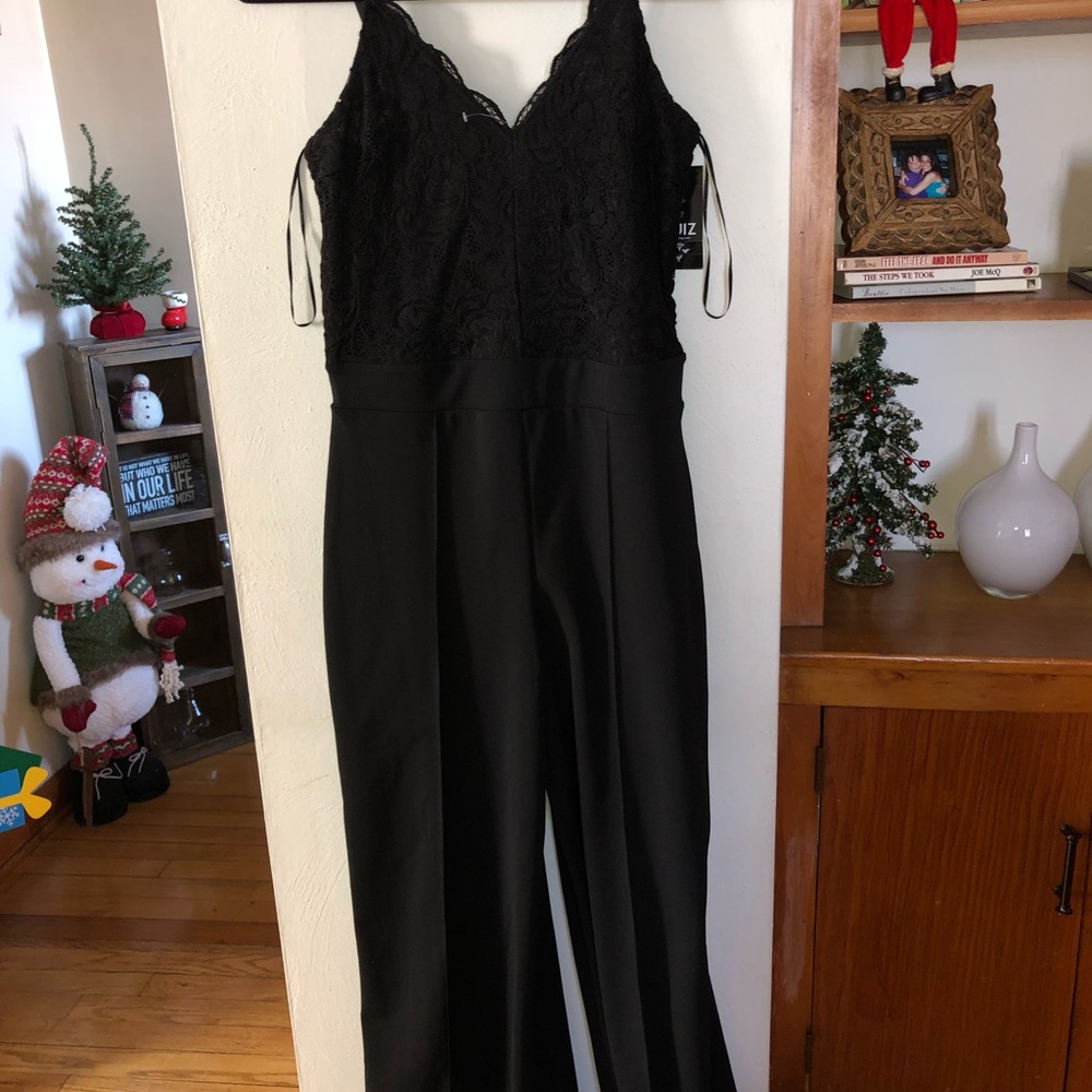 BLACK LACE JUMPSUIT